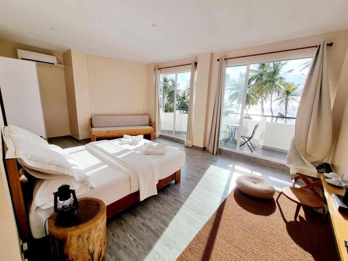 Lea Spa Hotel Maafushi Extérieur photo