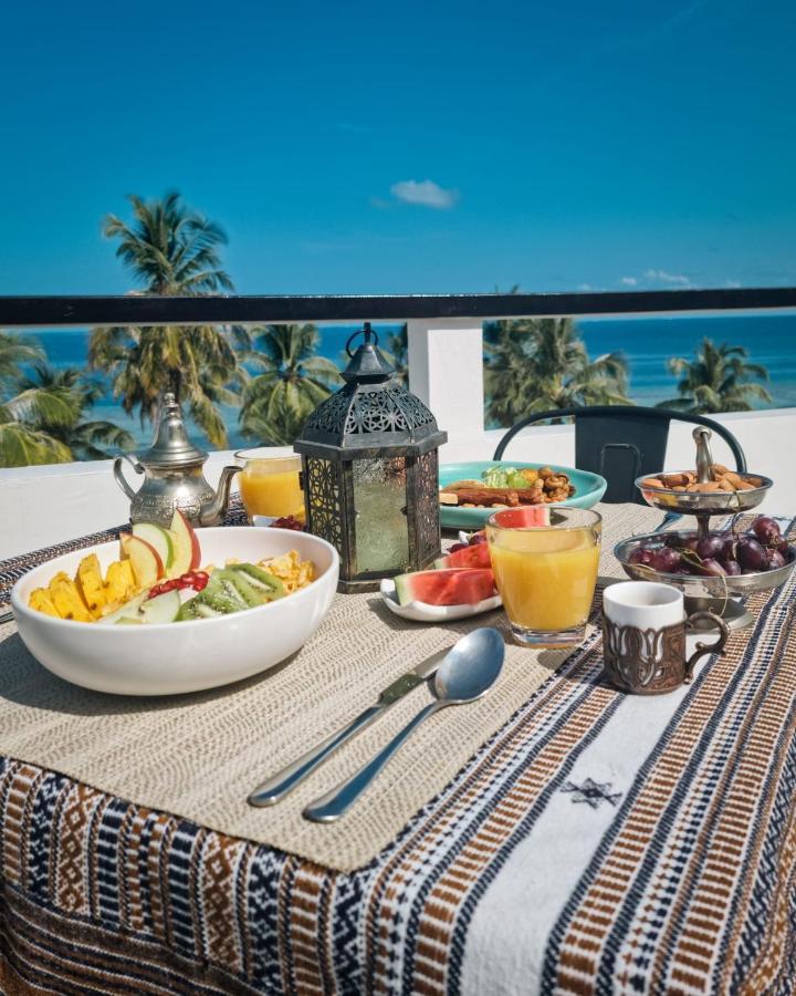 Lea Spa Hotel Maafushi Extérieur photo
