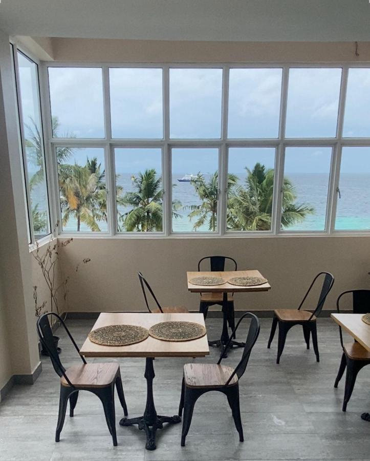 Lea Spa Hotel Maafushi Extérieur photo