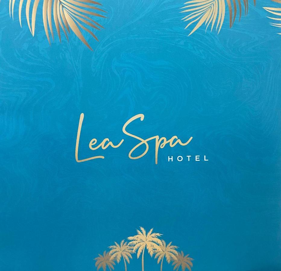 Lea Spa Hotel Maafushi Extérieur photo